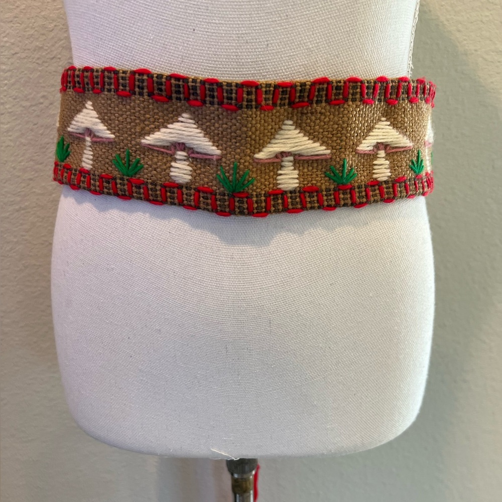 Hand Embroidered Woven Belt Tan Ivory Mushrooms Mushrooms Red Trim Tie Waist M/L